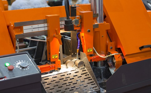 清城龙门带锯床具备哪些优点？